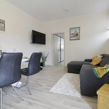 Guest house Enea In Savudria 3*
