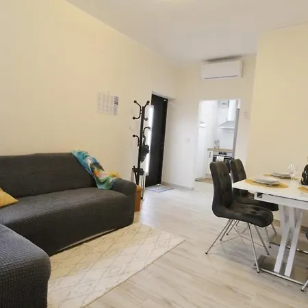 Enea In Savudria 3*